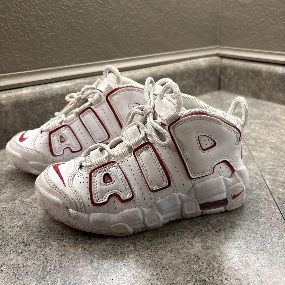 Nike Air Max More Uptempo GS Size 13.5C Boys White Varsity Red Athletic Sneakers